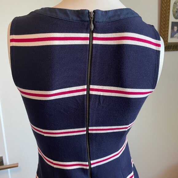 Banana Republic Slvless VNeck Fitted Stripe Mini Dress Navy Wht Red XS - no tags - Picture 7 of 8